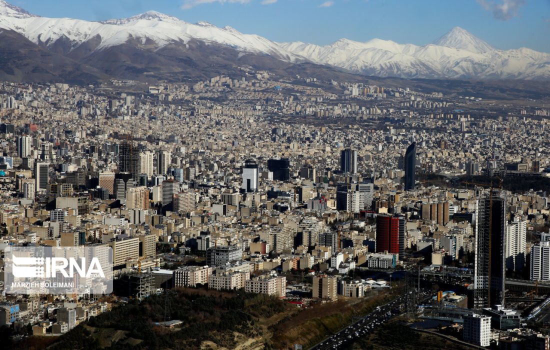 انتقال پایتخت نیازمند اجماع ملی/ تهران را با مشکلات آن رها نکنیم