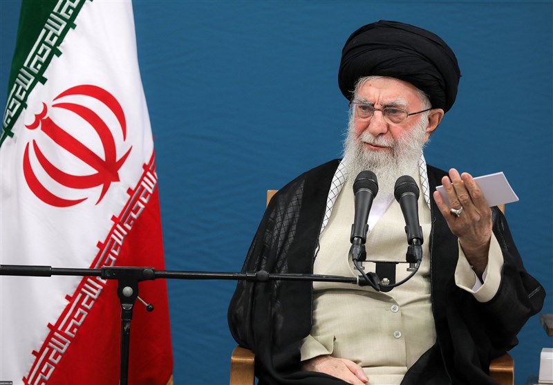 عقب‌نشینی ترامپ زمینه‌ساز مذاکره شد، نه تهدید نظامی