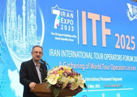 معاون گردشگری: ایران میزبان ۷.۴ میلیون گردشگر خارجی