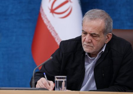 شهرام دبیری از سمت معاونت پارلمانی رئیس‌جمهور برکنار شد