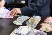 تجار امسال چقدر ارز معامله کردند؟