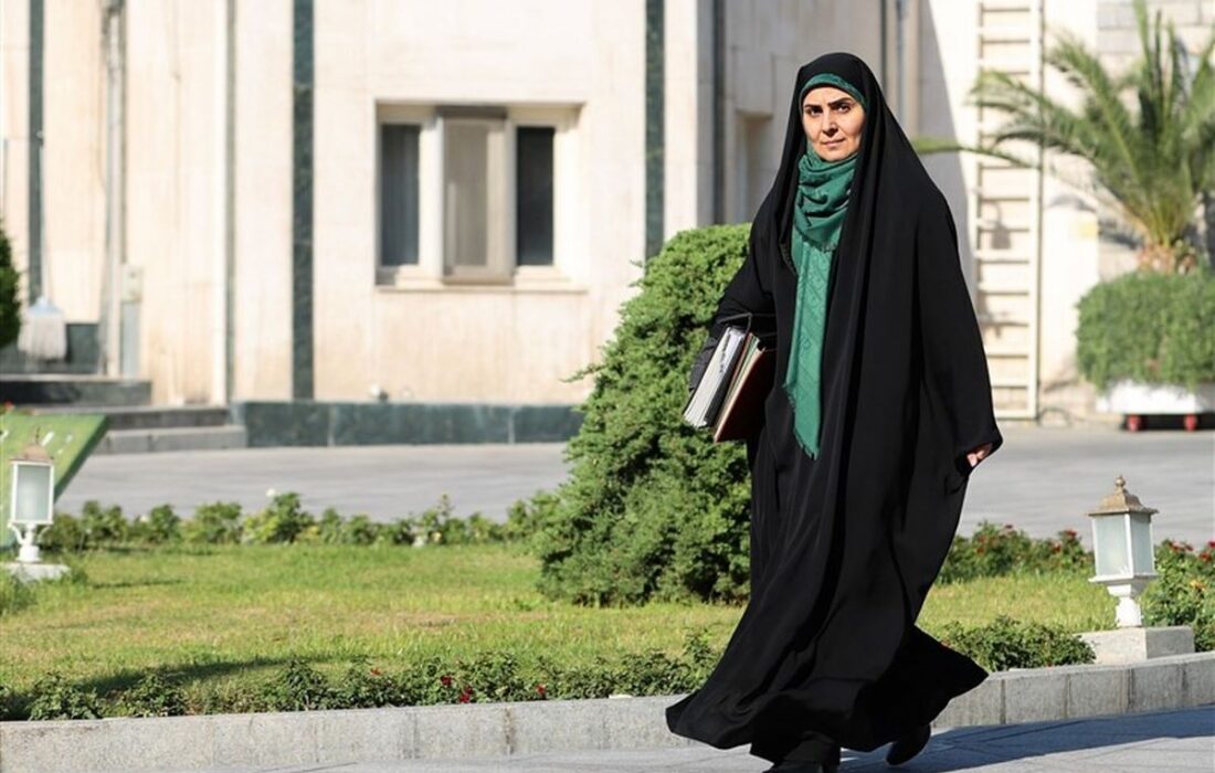 اگر اندکی از آن واقعی باشد عزل فوری فرزانه صادق تنها راه پیش روی پزشکیان است