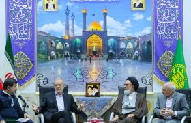 تمامی ادارات باید به پنل‌های خورشیدی مجهز شوند