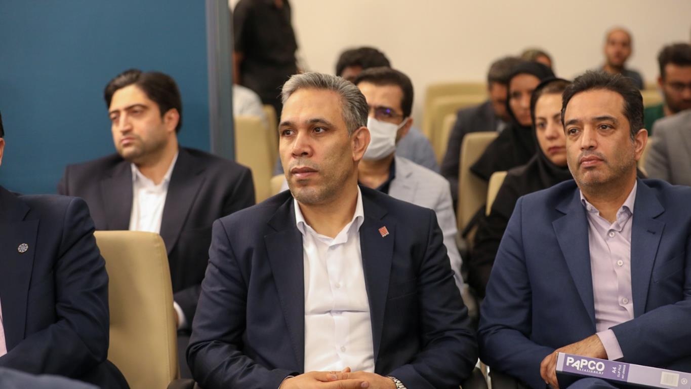 تداوم پیشتازی بانک ملت