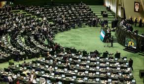 جنگ پیامکی در آستانه انتخابات هیأت رئیسه مجلس