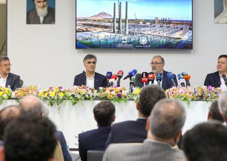 تداوم پیشتازی بانک ملت و تامین سرمایه بانک ملت در تامین مالی ارزی صنایع کلیدی کشور