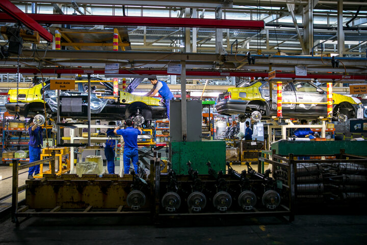 ۷۰۰ هزار خودروی خاک‌خورده؛ پیامد نظام ناکارآمد قیمت‌گذاری