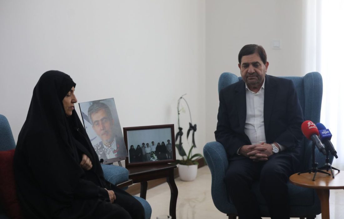 ابلاغ پیام قدردانی مقام معظم رهبری به خانواده دانشمند شهید فریدون عباسی