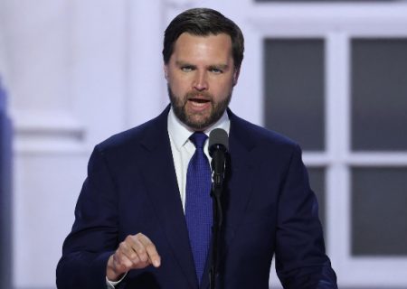 اتفاق ناگواری برای ترامپ افتاده است؛ آماده رهبری آمریکا هستم!