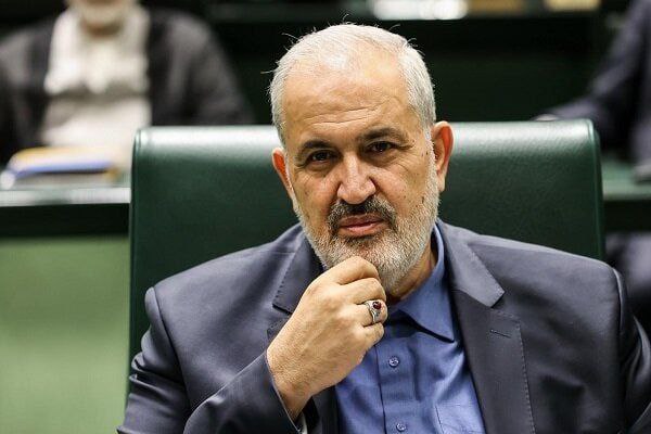 طرح استیضاح وزیر نیرو به ۱۰۰ امضا رسید