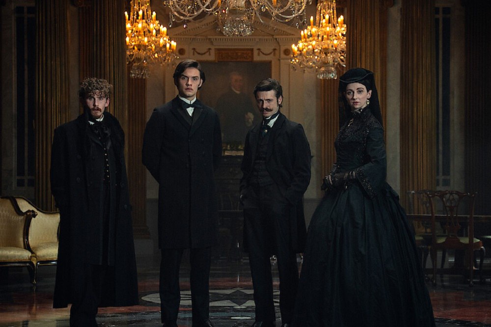 اگر «پیکی بلایندرز» را دوست دارید، این سریال را ببینید