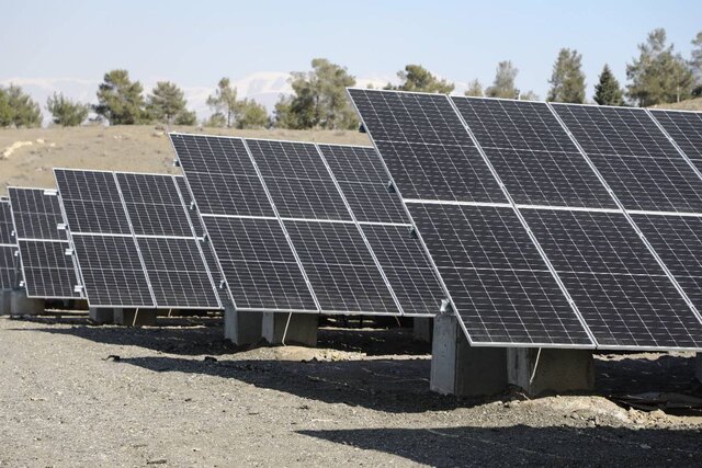 تسهیلات ۳۰۰ میلیون تومانی برای ساخت نیروگاه‌های خورشیدی پشت‌بامی