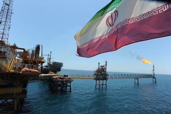نفت دوباره بالای صد دلار رفت؛ واقعیات آزاد سازی ذخایر نفت بر ملا شد